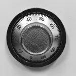 Procedere all’installazione della cassaforte a muro